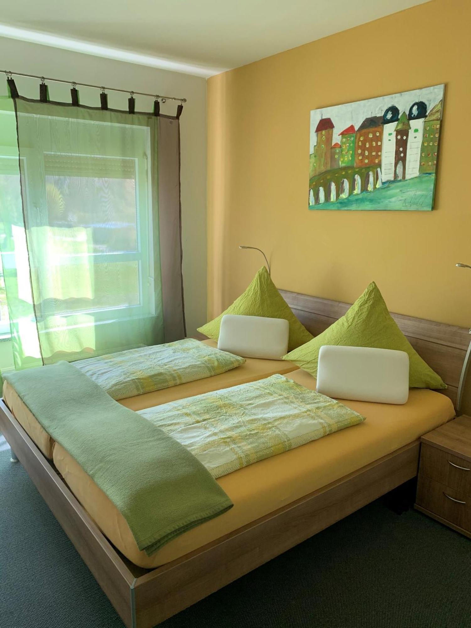 Park-Hotel Leimen Екстер'єр фото